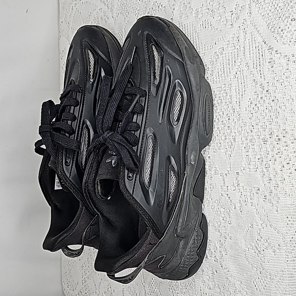 Adidas Ozweego Celox core black low top lace up athletic shoes sz 7.5 Mens main image 8
